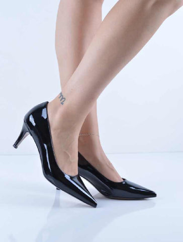 Siyah Rugan Stiletto İnce Kısa Topuklu Ayakkabı