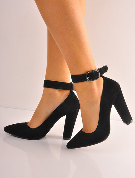 Siyah Süet Tokalı Stiletto Topuklu Ayakkabı