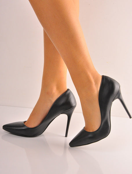 Siyah Mat Stiletto İnce Topuklu Ayakkabı
