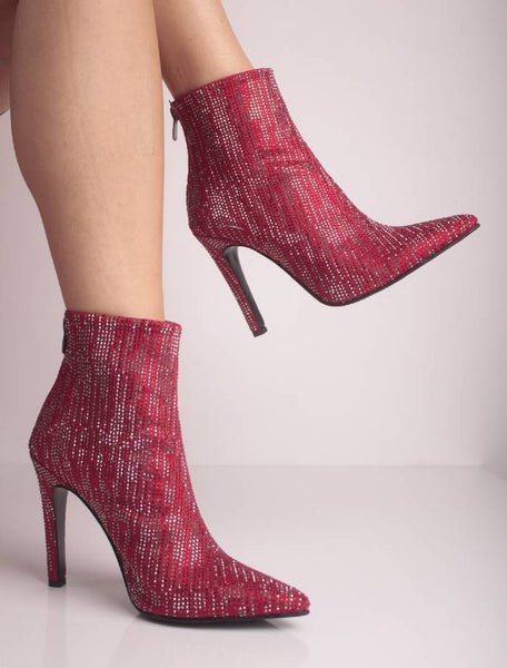 İnce Topuklu Taşlı Kısa Çizme